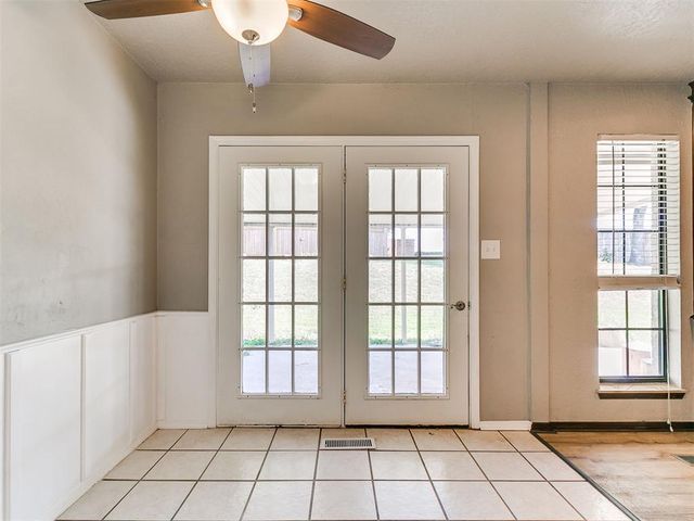 23 Crown Point, Shawnee, OK 74804