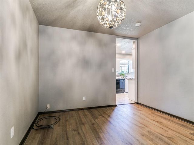 23 Crown Point, Shawnee, OK 74804