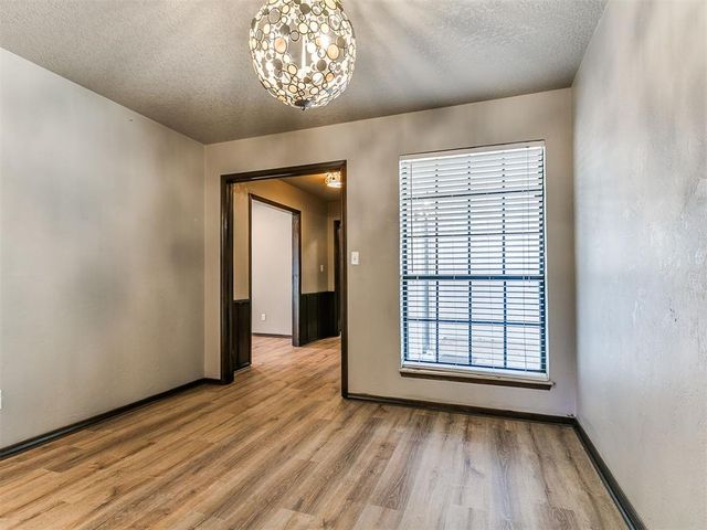 23 Crown Point, Shawnee, OK 74804