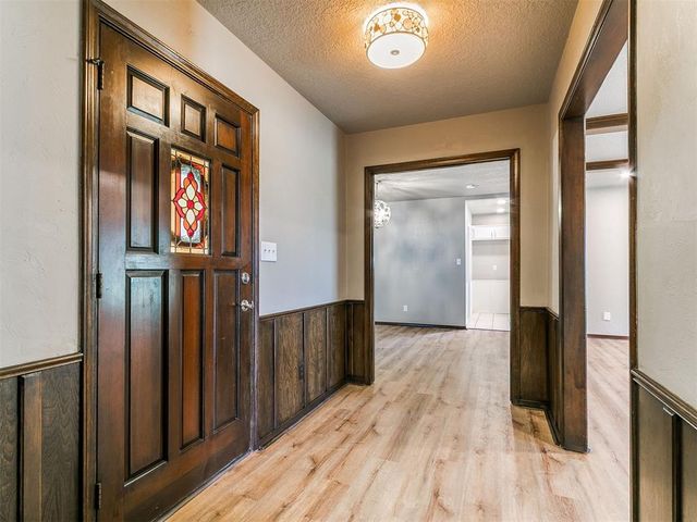 23 Crown Point, Shawnee, OK 74804