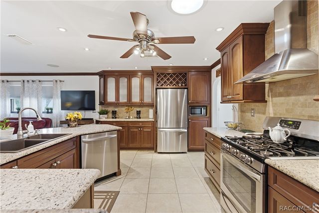 335 W Pearson Street, Hernando, FL 34442