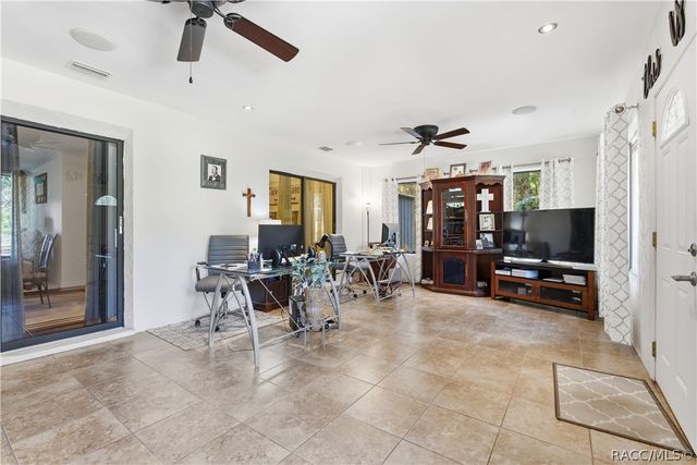 335 W Pearson Street, Hernando, FL 34442