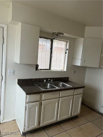 210 Paul Avenue, Las Vegas, NV 89106