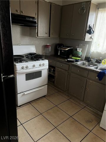 210 Paul Avenue, Las Vegas, NV 89106