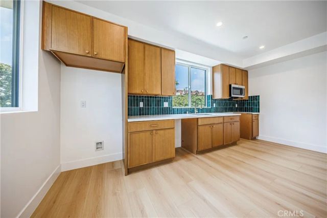 1063 S Corning Street, Los Angeles, CA 90035