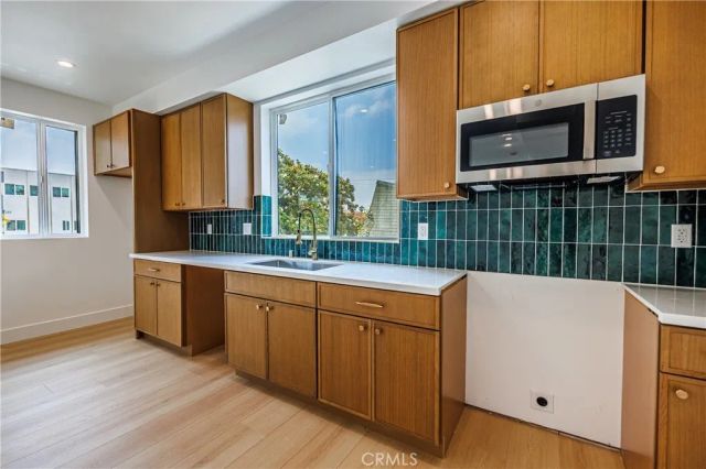 1063 S Corning Street, Los Angeles, CA 90035