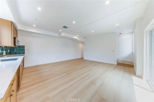 1063 S Corning Street, Los Angeles, CA 90035