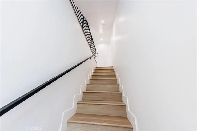 1063 S Corning Street, Los Angeles, CA 90035