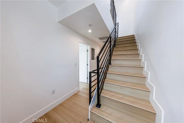 1063 S Corning Street, Los Angeles, CA 90035