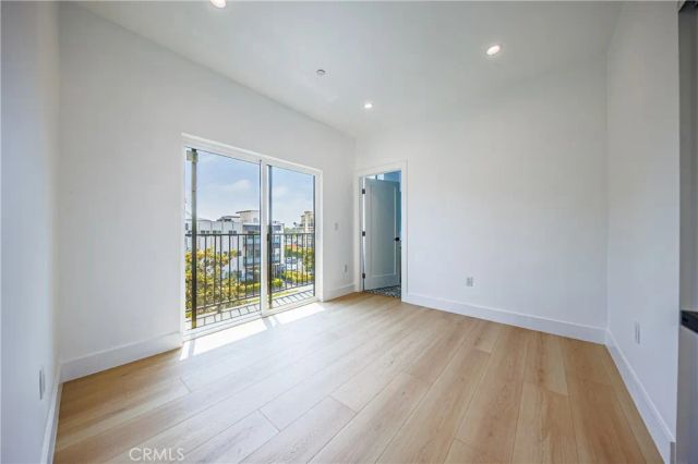 1063 S Corning Street, Los Angeles, CA 90035