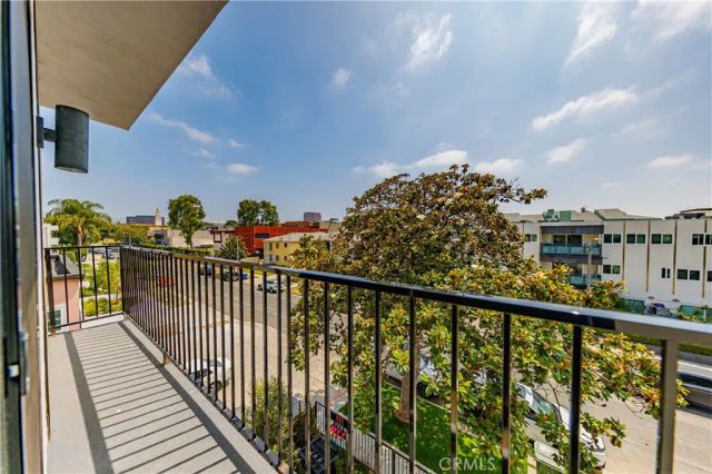 1063 S Corning Street, Los Angeles, CA 90035