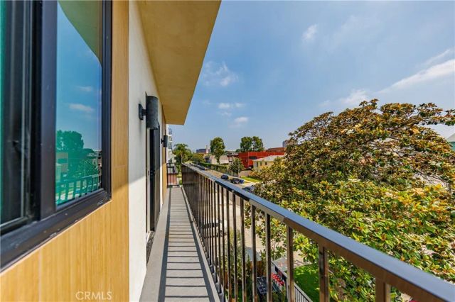 1063 S Corning Street, Los Angeles, CA 90035