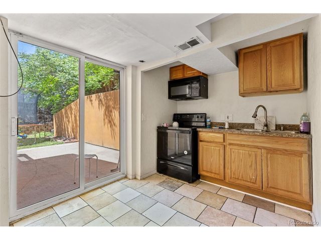 1413 S Kittredge St, Aurora, CO 80017