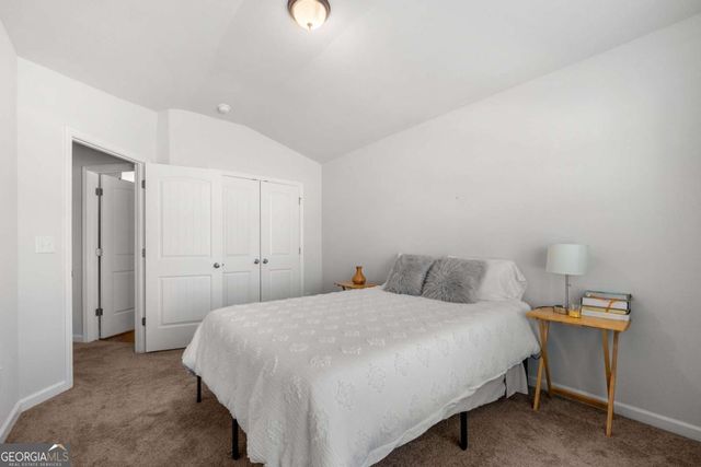 925 Lakehaven Lane, Loganville, GA 30052