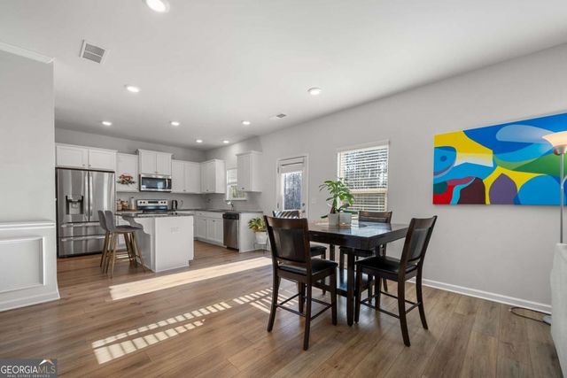 925 Lakehaven Lane, Loganville, GA 30052