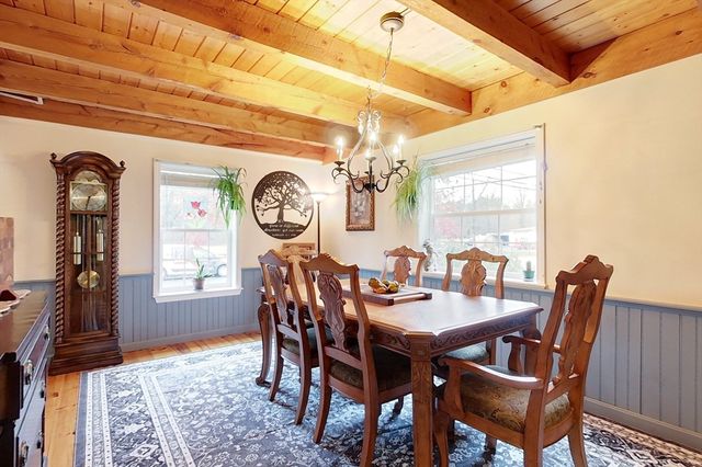 31 Heald St, Pepperell, MA 01463