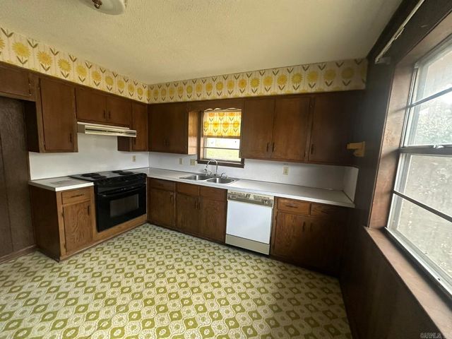 3106 W 36TH Avenue, Pine Bluff, AR 71603