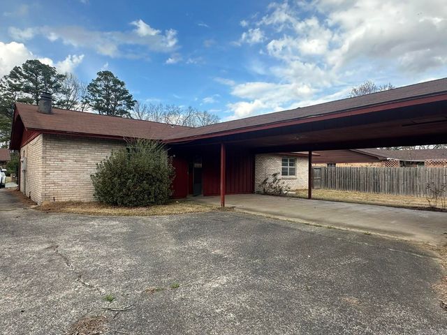 3106 W 36TH Avenue, Pine Bluff, AR 71603