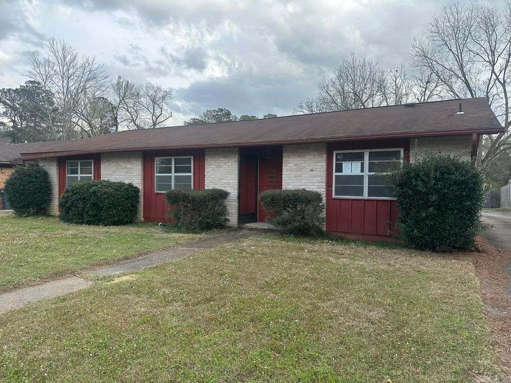 3106 W 36TH Avenue, Pine Bluff, AR 71603