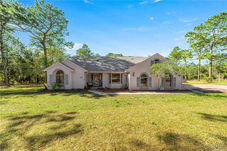 9600 N Holyoak Terrace, Dunnellon, FL 34433