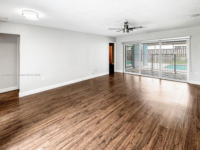 2040 NW 86th Ave, Sunrise, FL 33322