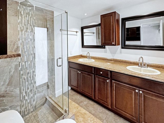 2040 NW 86th Ave, Sunrise, FL 33322