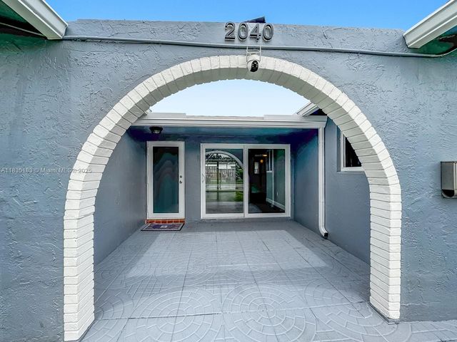 2040 NW 86th Ave, Sunrise, FL 33322