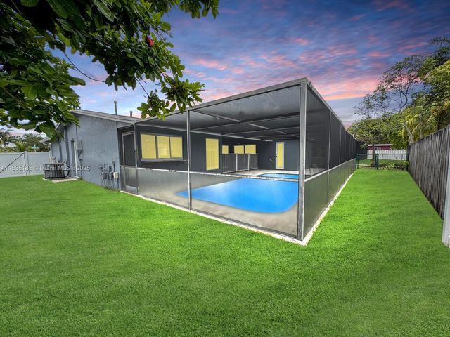 2040 NW 86th Ave, Sunrise, FL 33322