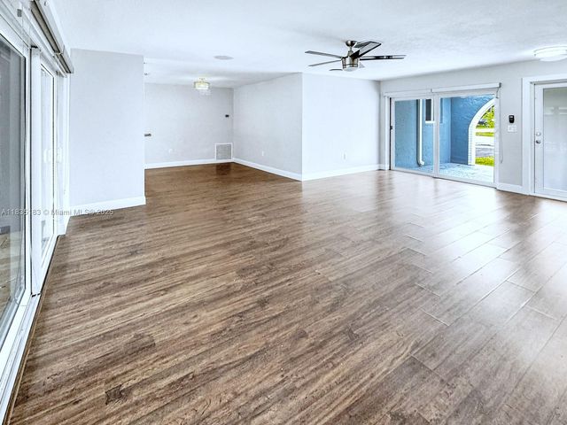 2040 NW 86th Ave, Sunrise, FL 33322