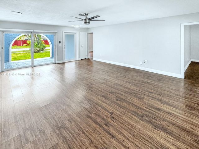 2040 NW 86th Ave, Sunrise, FL 33322
