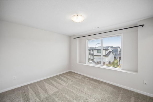 15137 Foxglove Lane, Urbandale, IA 50323