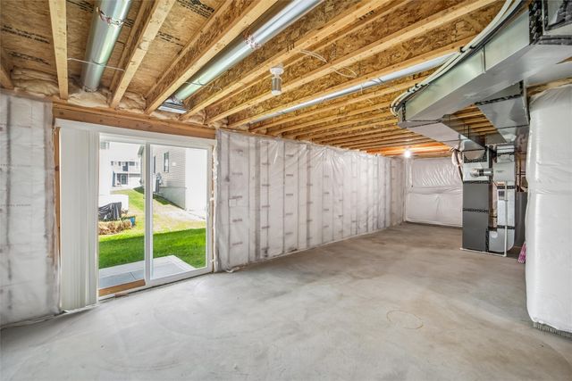 15137 Foxglove Lane, Urbandale, IA 50323