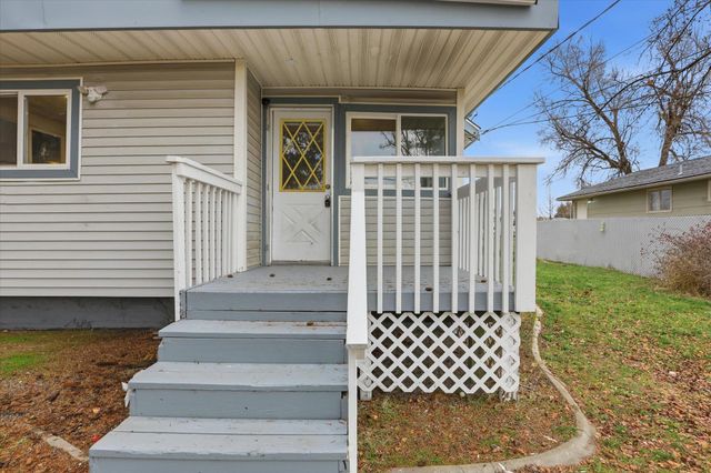 1324 E Joseph Ave, Spokane, WA 99208