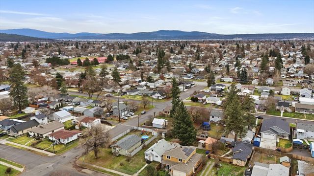 1324 E Joseph Ave, Spokane, WA 99208