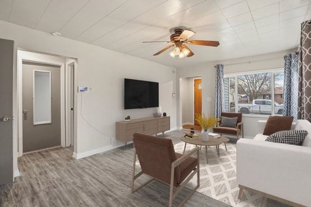 1324 E Joseph Ave, Spokane, WA 99208