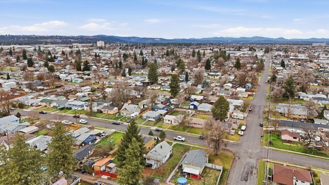 1324 E Joseph Ave, Spokane, WA 99208