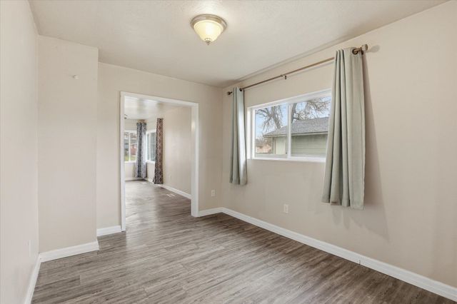 1324 E Joseph Ave, Spokane, WA 99208