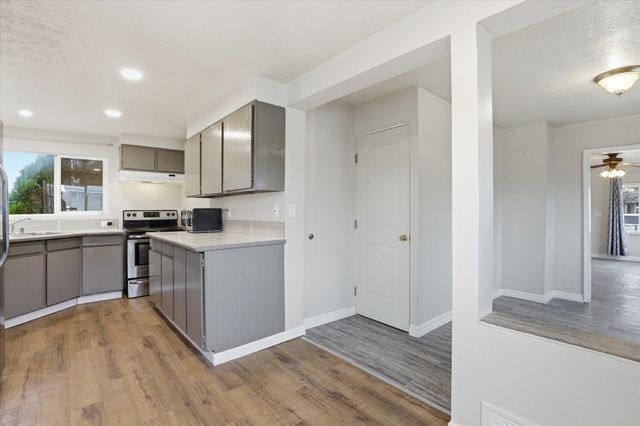 1324 E Joseph Ave, Spokane, WA 99208