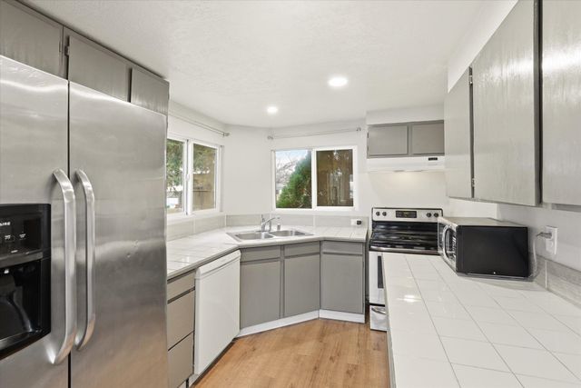 1324 E Joseph Ave, Spokane, WA 99208