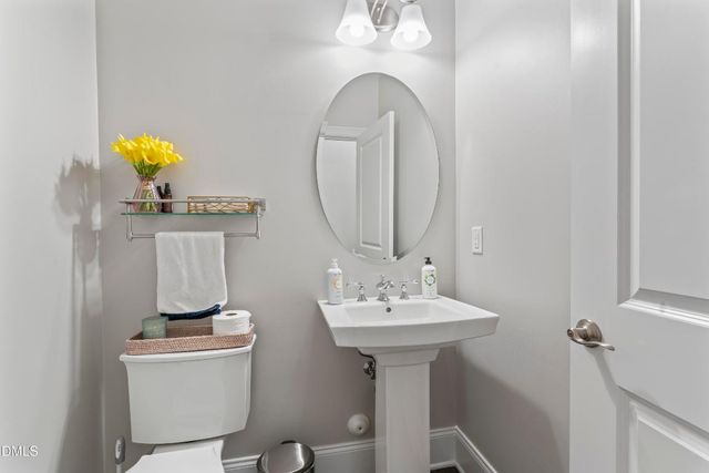 2640 Cedar Hedge Court, Apex, NC 27523