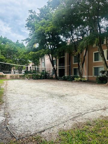 12154 Saint Andrews Place 110, Miramar, FL 33025