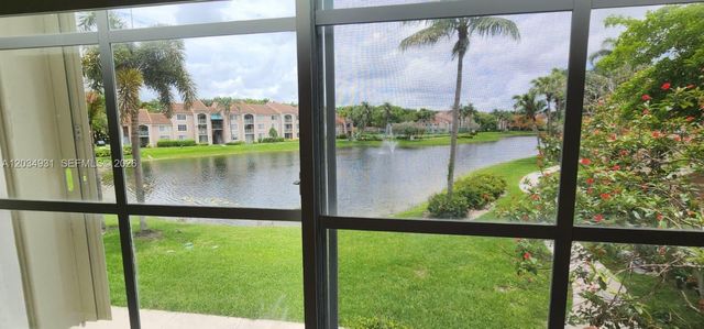 12154 Saint Andrews Place 110, Miramar, FL 33025