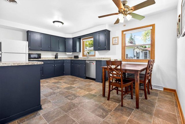 415 E 16TH STREET, Kaukauna, WI 54130