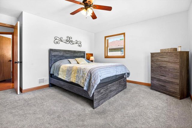 415 E 16TH STREET, Kaukauna, WI 54130