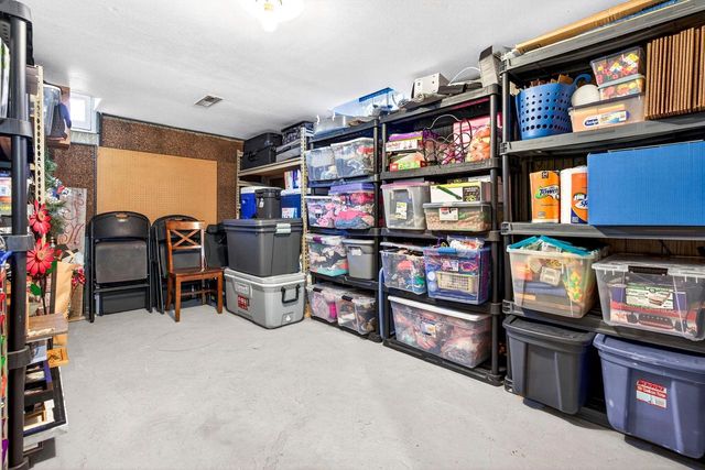 415 E 16TH STREET, Kaukauna, WI 54130
