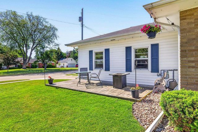 415 E 16TH STREET, Kaukauna, WI 54130