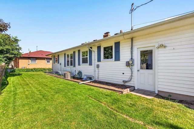 415 E 16TH STREET, Kaukauna, WI 54130