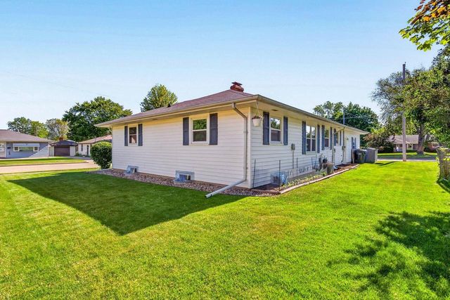 415 E 16TH STREET, Kaukauna, WI 54130