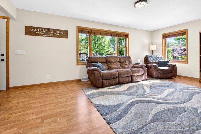 415 E 16TH STREET, Kaukauna, WI 54130