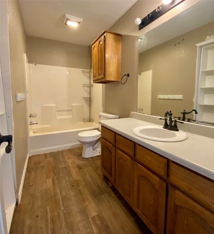 218 County Road 2992, Windom, TX 75492